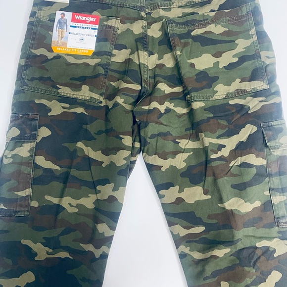 Wrangler, Green Camo, Mens 34x32 Straight Leg Fleece Lined Cargo Pants-NWT - Picture 2 of 12